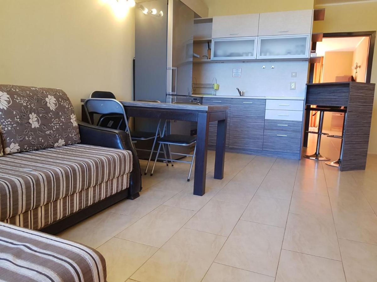 Golden Sands Rentals Apartments ภายนอก รูปภาพ