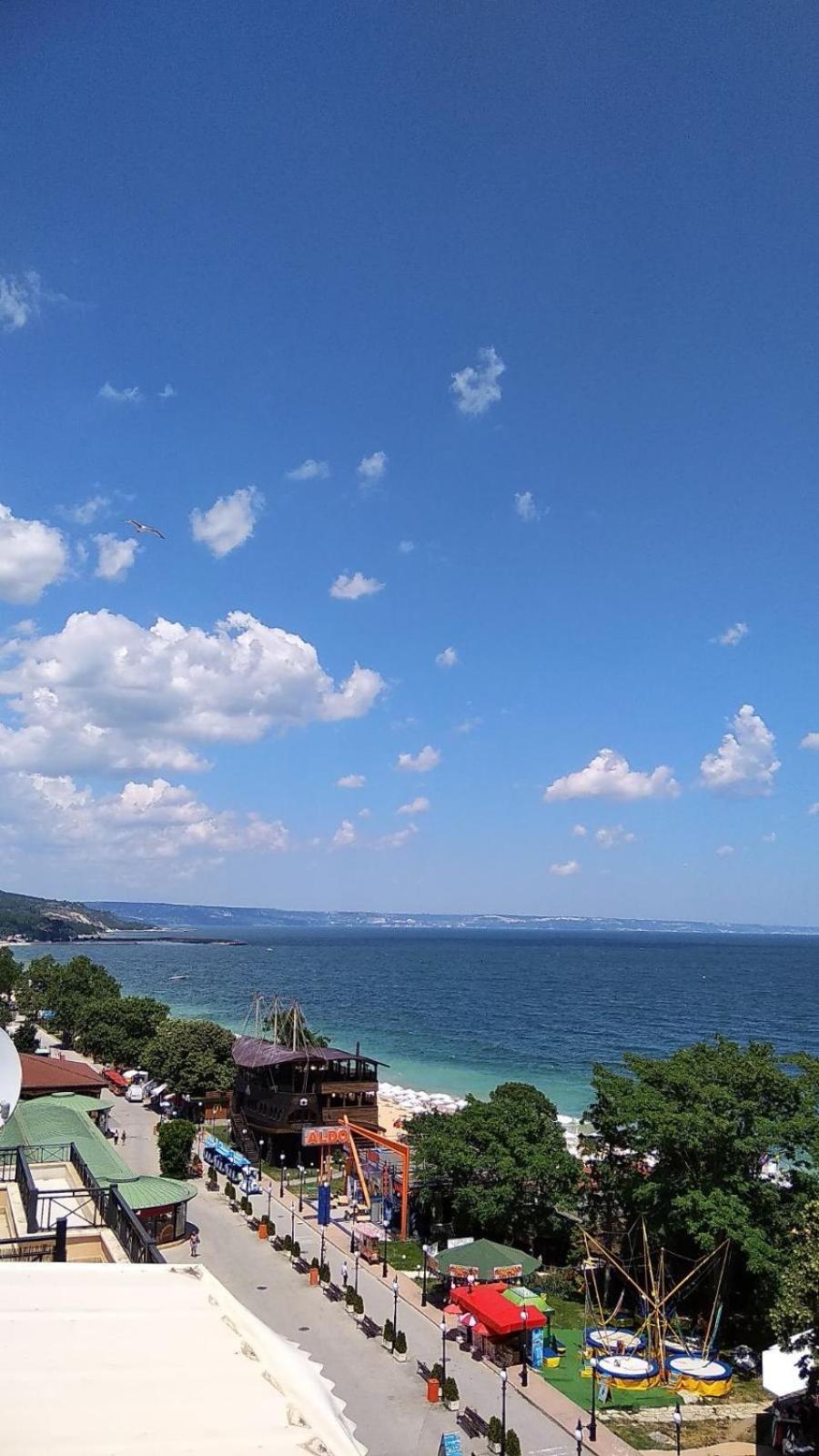 Golden Sands Rentals Apartments ภายนอก รูปภาพ